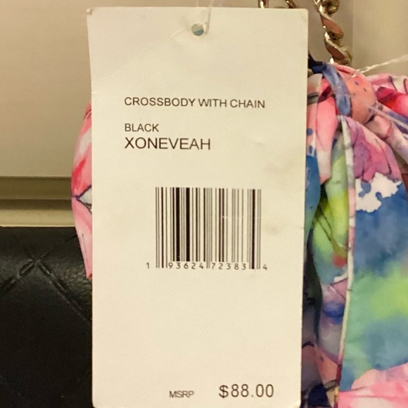 🆕🔥Betsey Johnson Black Quilted Shoulder Bag with Floral Scarf/Crossbody - Picture 12 of 12